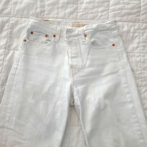 Levis wedgie straight white jeans size 26